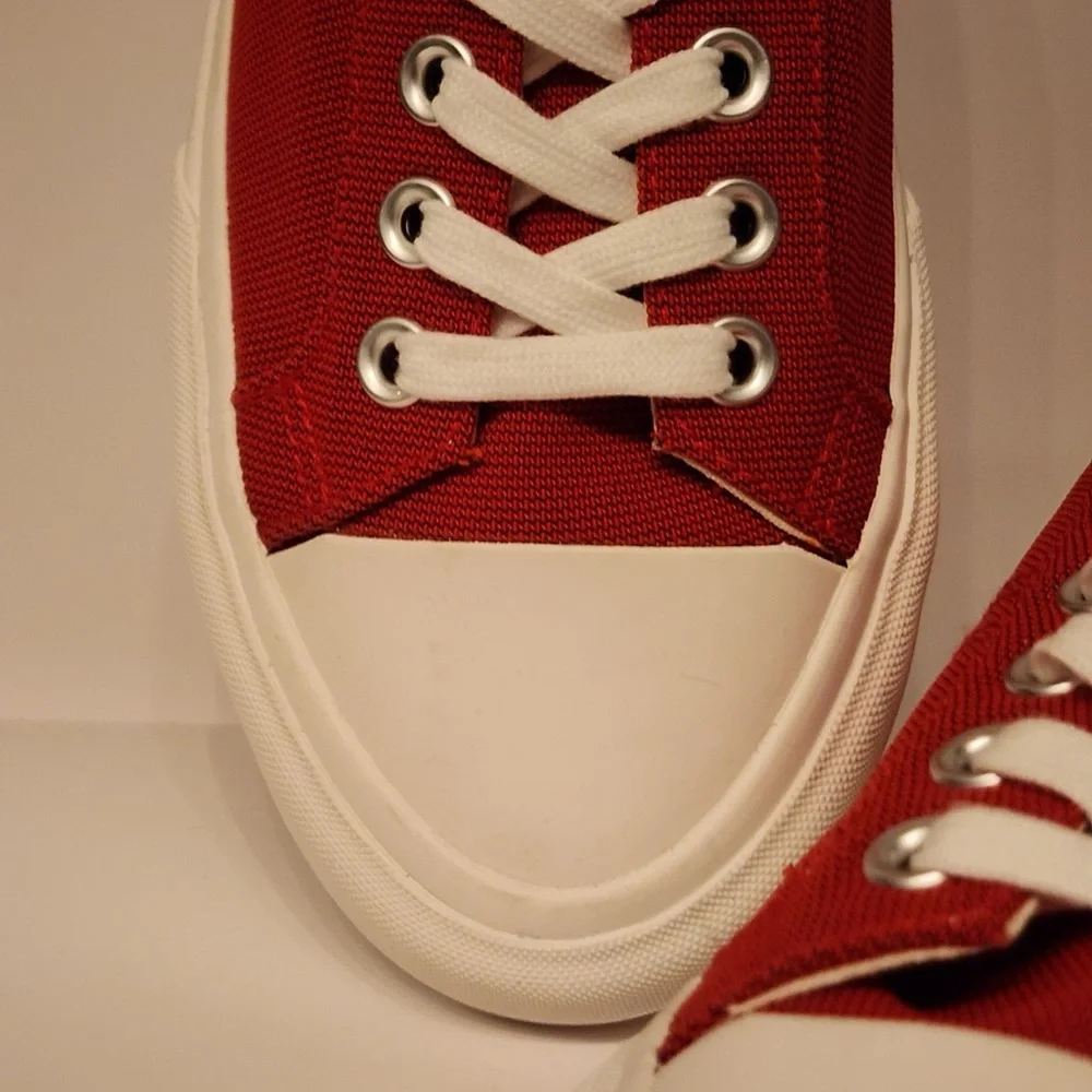 Article No. Red 1007-02 Sneakers Red Canvas with White Accents Men’s Size 8 - Picture 10 of 15